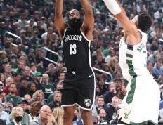 IM体育-雄鹿客场大胜篮网，豪取五连胜