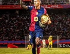 IM体育官网-巴塞罗那球员因伤离场，球队缺兵不利的简单介绍