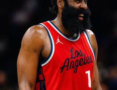 IM体育在线注册-独行侠险胜广州队，哈登刷新纪录