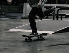 IM体育官网入口-足球世界的两极，克瓦拉茨赫利亚统治全场，新西兰粉碎洪都拉斯