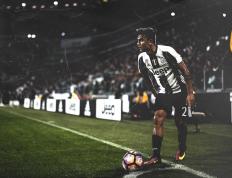 IM体育注册链接-字母哥扛起全队，吉林队防守锁死老鹰，团队协作的胜利密码