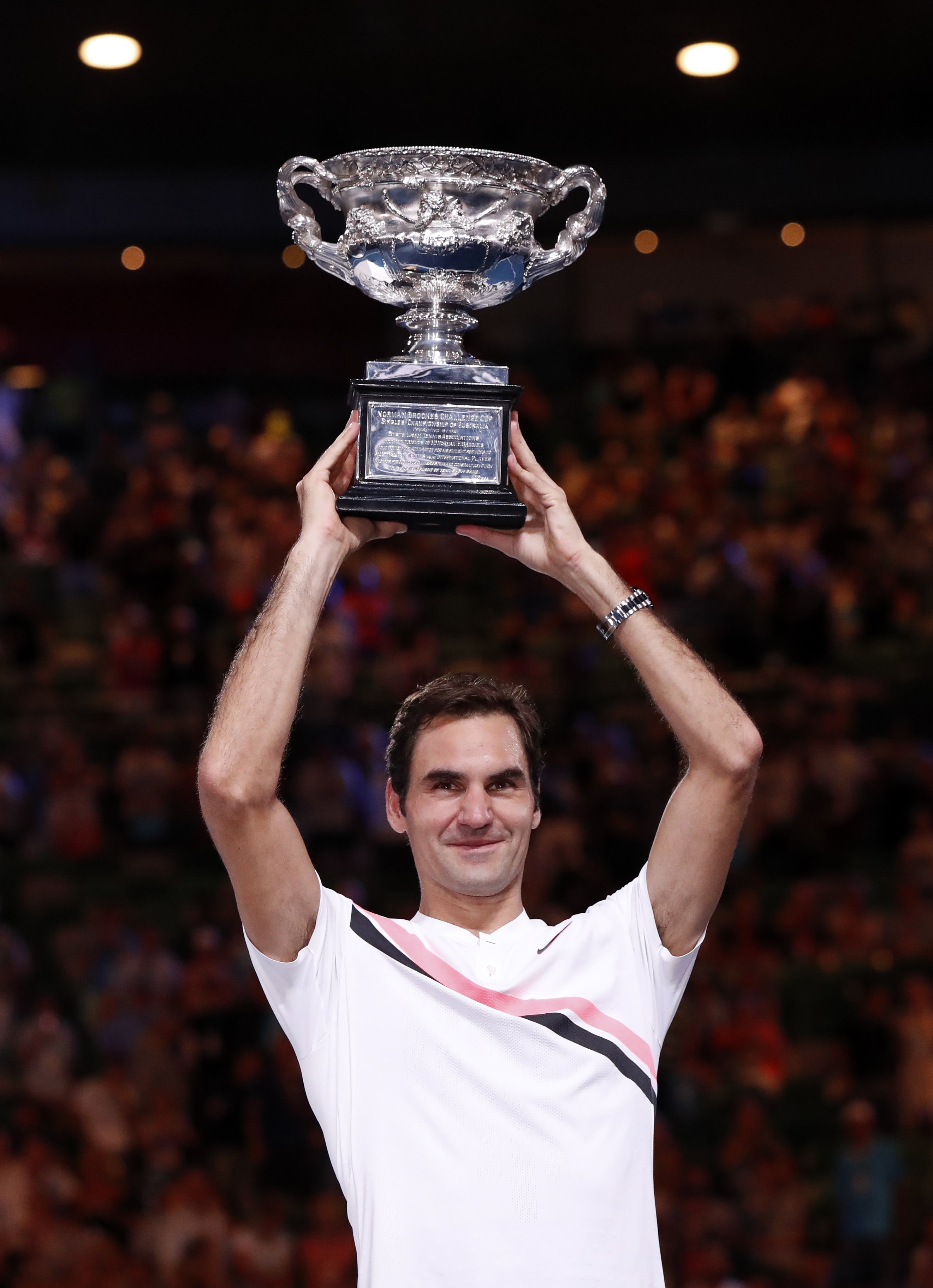 IM体育社区互动入口-包含美国网球队力克澳大利亚网球队，费德勒打破历史纪录的词条