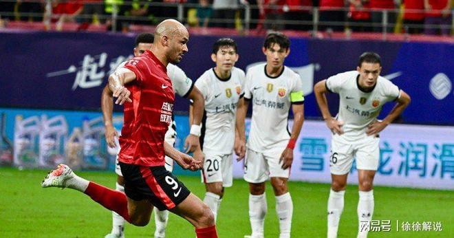 IM体育官网入口-激烈对决现场擂鼓起舞,球员全力以赴