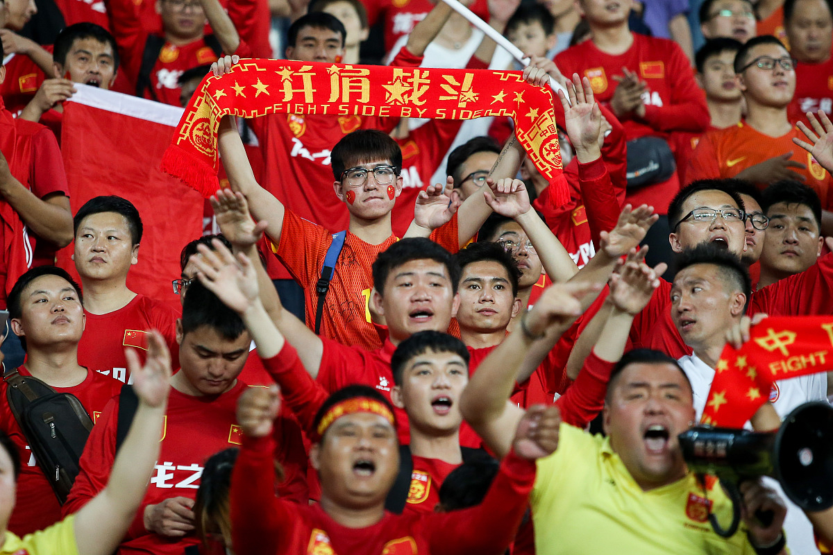 IM体育网页版登录入口-亚洲足球联赛烽火连天,强强对决令人期待