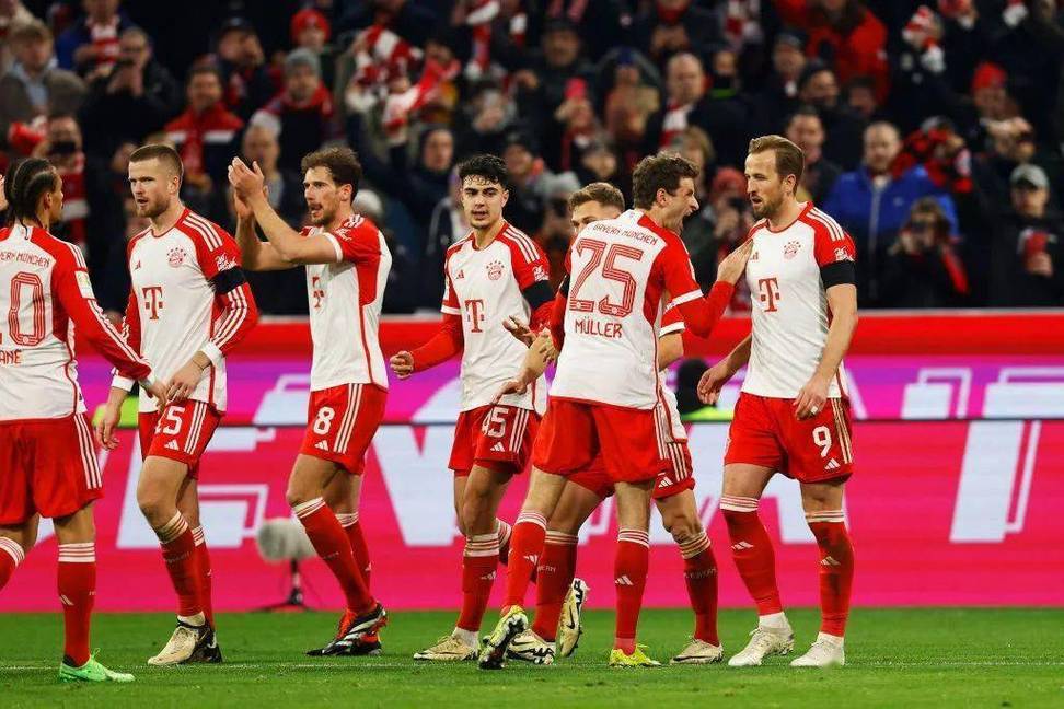 IM体育注册链接-拜仁慕尼黑负于多特蒙德，德甲领跑行情