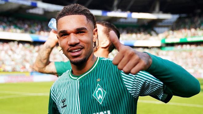 IM体育网页版登录入口-包含洛里昂足球队球员士气高涨，备战毫无保留的词条