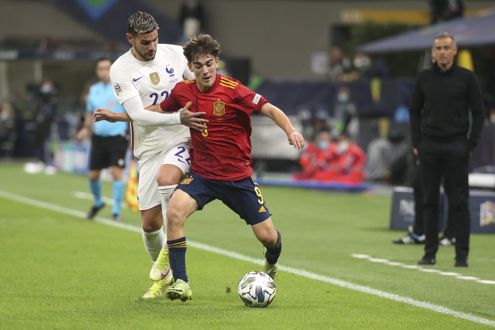 IM体育下载-马来西亚队完胜法国队，黄鸭组合高光表现的简单介绍