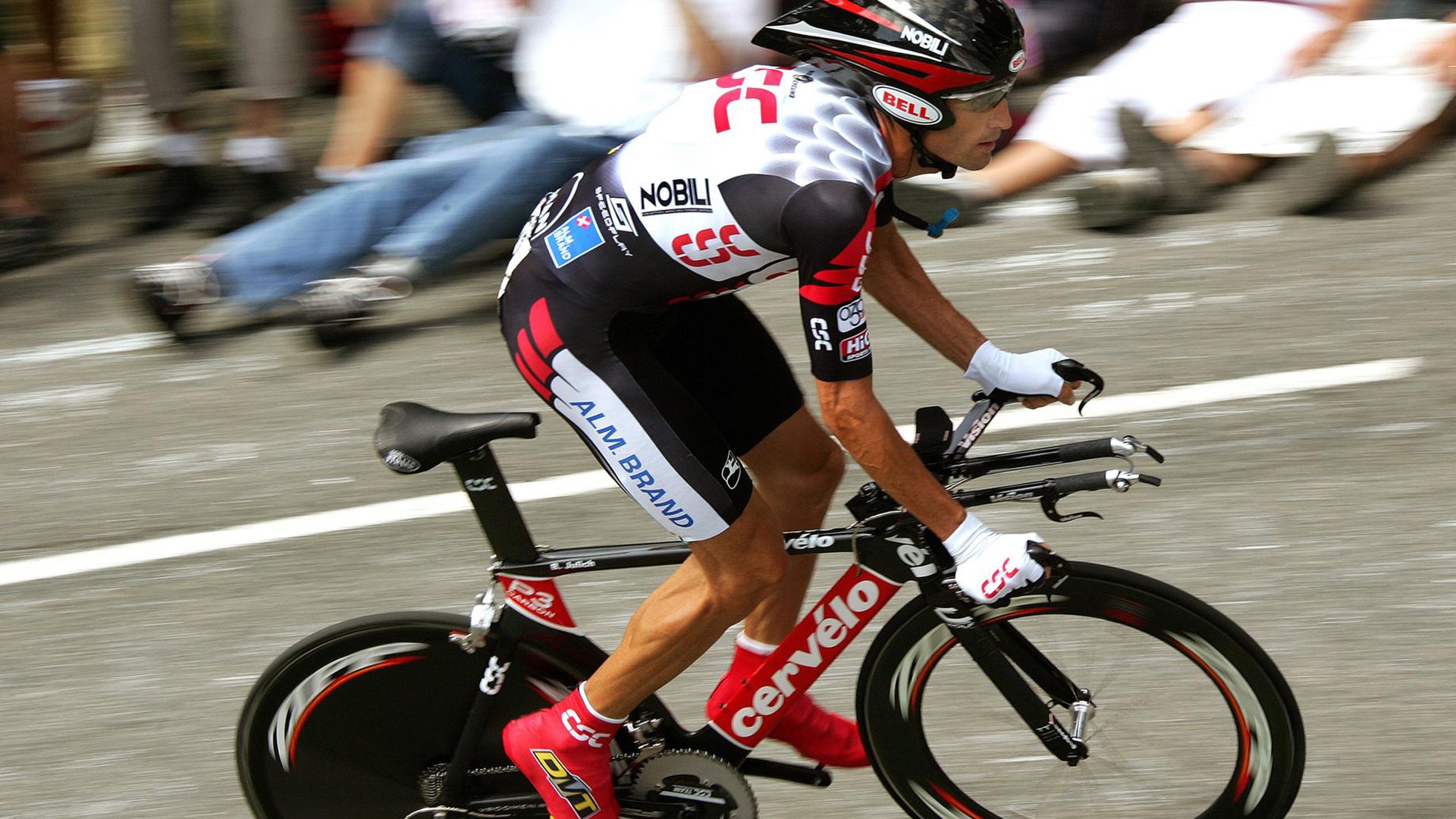 IM体育社区互动入口-穆勒的独舞,当英格兰的森林遇见玻利维亚的高原