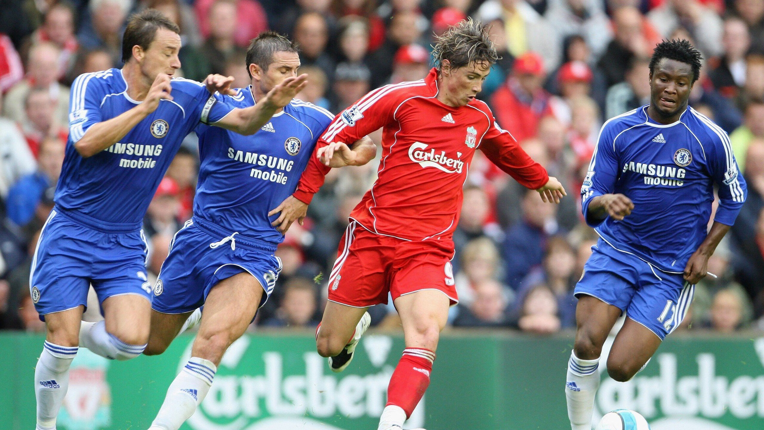 IM体育-赛道风云，拉塞尔刷新纪录，梅赛德斯上演惊天翻盘法拉利